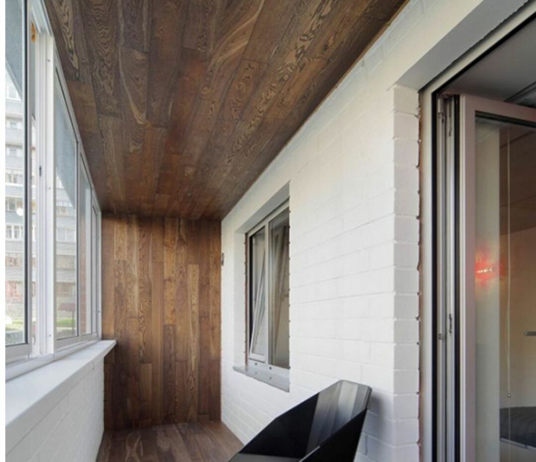 Zimmer auf dem Balkon: Umbaumöglichkeiten zum Wohnraum, Innenaufnahmen