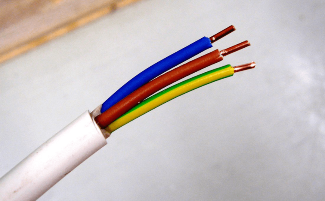 Colors of wires in electrics: where are the phase, neutral and ground