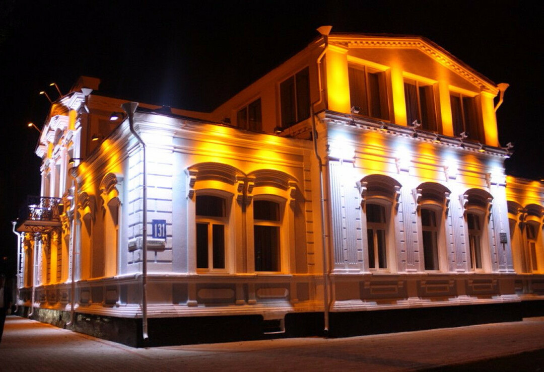 Arhitekturna razsvetljava fasad stavb - dekorativna razsvetljava