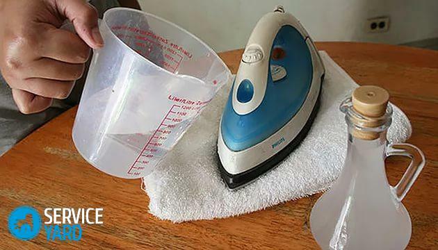 Wie kann man das Bügeleisen zuhause reinigen?