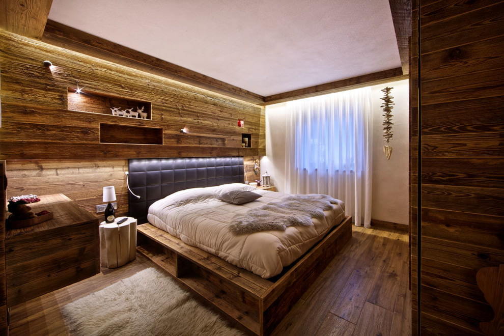 ahşap döşemeyle yatak odası tasarımı