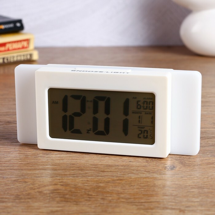 Elektronický budík, s podsvietením, teplotou, dátumom, batériou 3ААА, 17x4x7 cm, biely