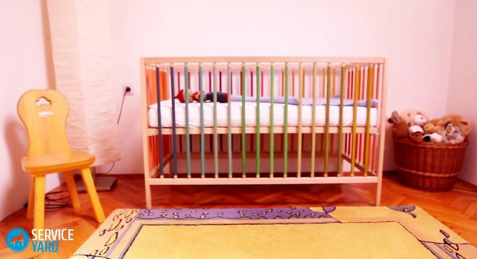 Jak pomalować drewniane łóżeczko dziecięce?