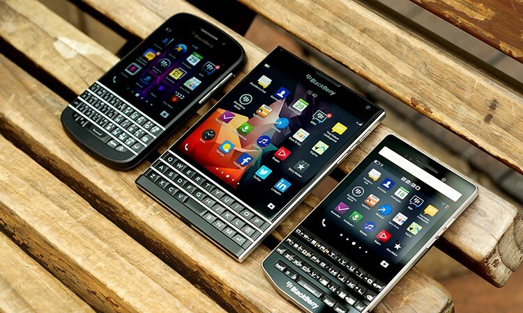 BlackBerry tradicionalmente produz dispositivos com um teclado completo