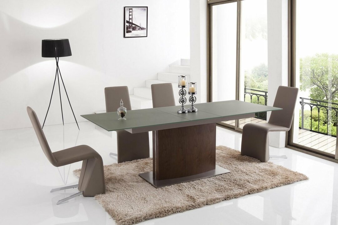 Tische und Stühle für das Wohnzimmer: schöne Optionen für das Interieur des Zimmers, Foto