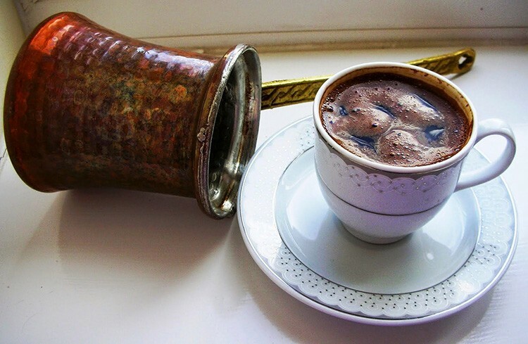 Płyta indukcyjna turka: modele na najlepszą kawę