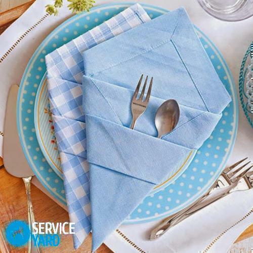 Table napkins for table setting