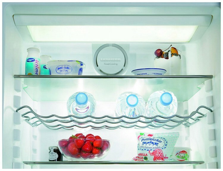 Kühlregale sollten mindestens einmal pro Woche inventarisiert werden.
