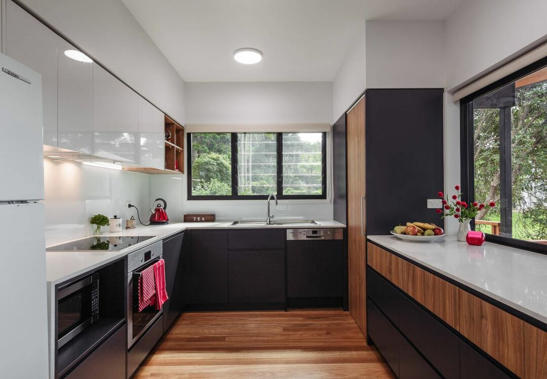 Keuken 12 m² met een U-vormige indeling