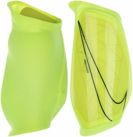 Almohadillas de fútbol para niños Nike Protegga