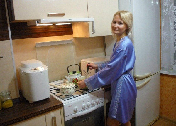 In einer Moskauer Wohnung lebte Nikolai mit seiner Geliebten. Bis zu dem Moment, als die Frau beschloss, den anderen Weg zu gehen, lief alles gut im Leben des Paares.