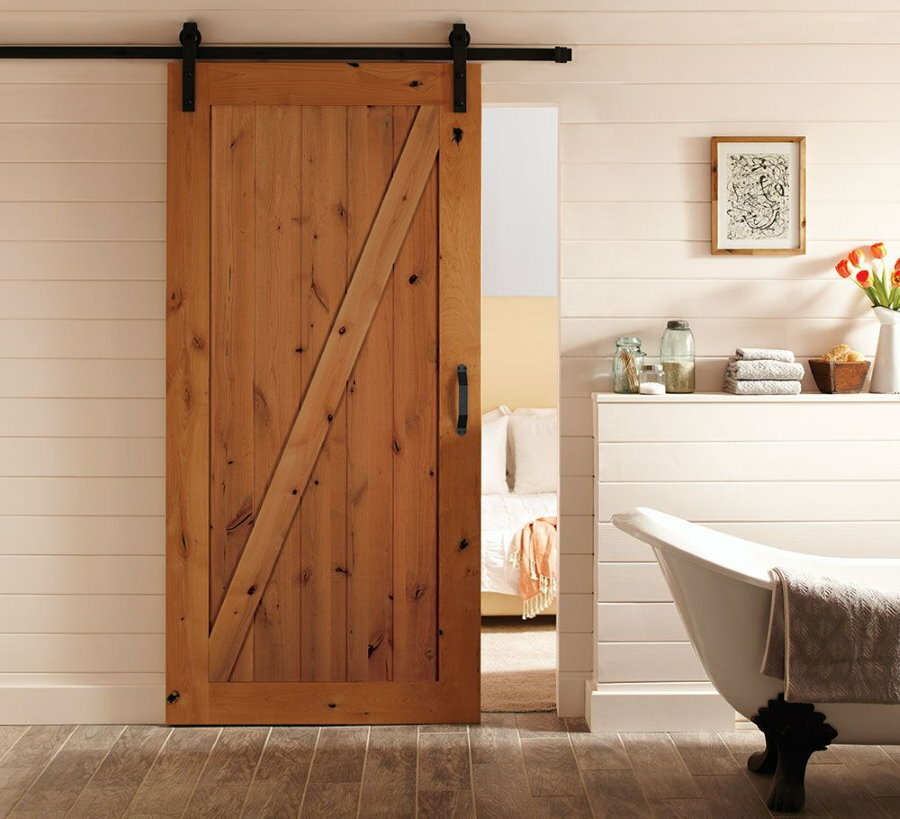 Posuvné drevené dvere v kúpeľni