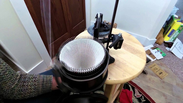 Arten von automatischen und manuellen Strickmaschinen für zu Hause mit Nadeln