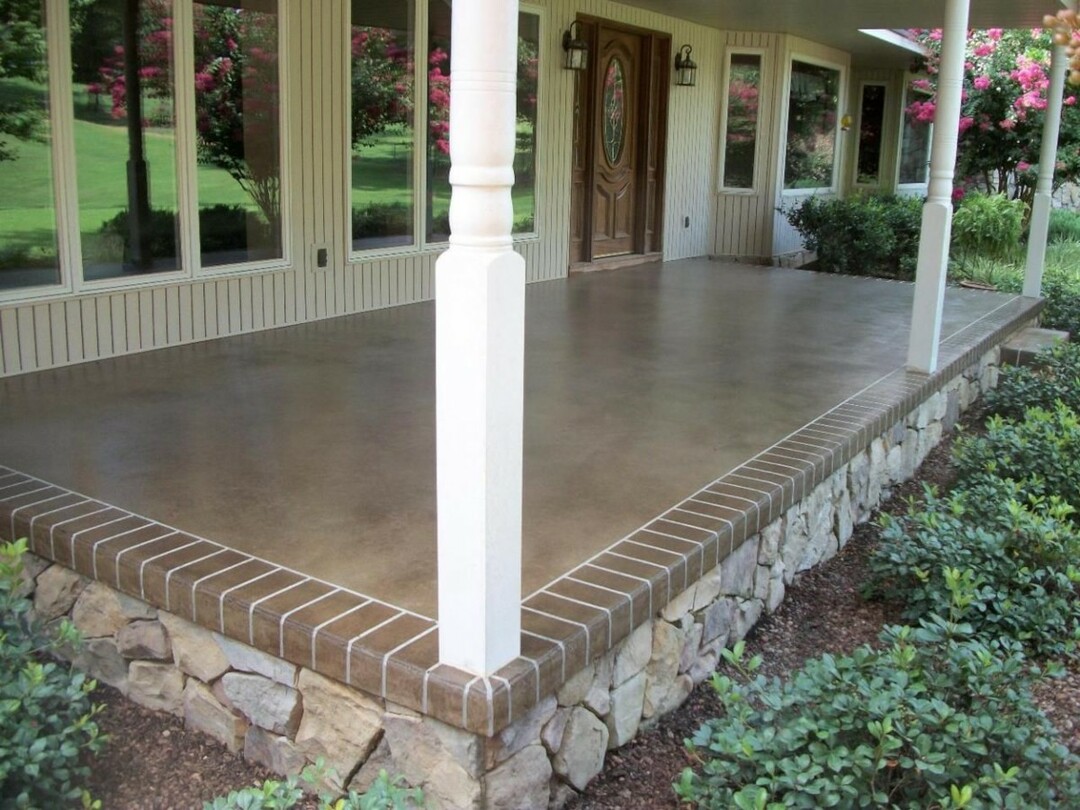 Photo of finishing a concrete porch in a private house