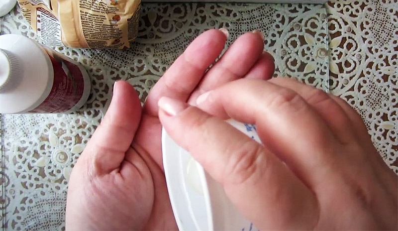 Selbsthärtender Kunststoff: Kaltes Porzellan mit eigenen Händen zu Hause herstellen